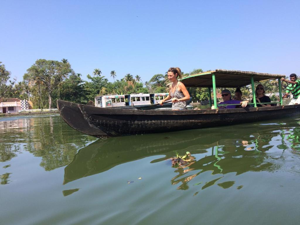 Thoms Beach Homestay Alappuzha Εξωτερικό φωτογραφία